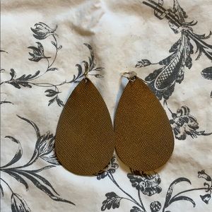 Nickel & Suede leather earrings